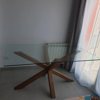 Mesa de comedor AGERBY de Cristal y Roble Macizo