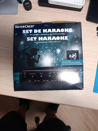 Set de Karaoke SilverCrest con 2 micrófonos