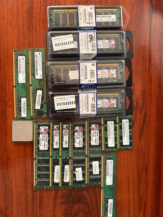 Lote de Módulos de Memoria RAM Kingston