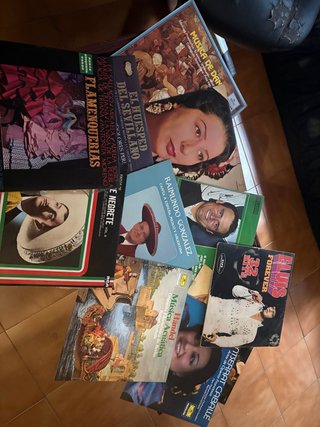 Lote de 80 Vinilos Antiguos Variados