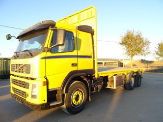 Volvo FH 520 - CAMION PLATAFORMA