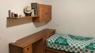 Habitación con Cama Nido y Escritorio