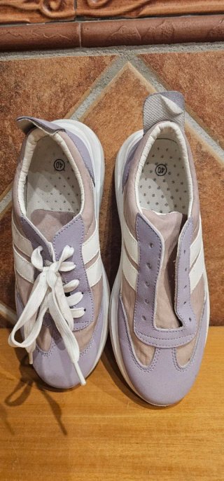 Zapatillas Deportivas Moradas Talla 40