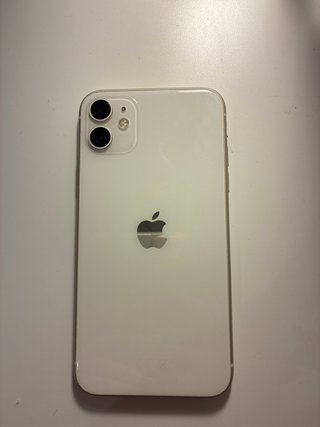 iPhone 11 64GB Blanco + 2 fundas