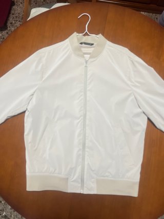 Chaqueta impermeable Zara