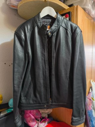 Chaqueta de cuero negra para hombre