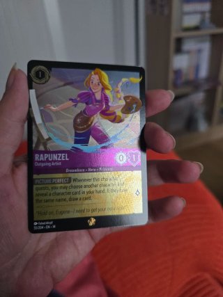 Carta Lorcana Rapunzel Outgoing Artist FOIL