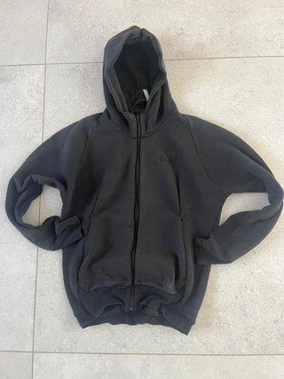 Sudadera adidas negra con cremallera