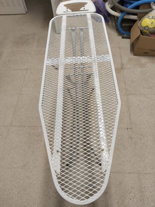 Tabla de planchar metálica