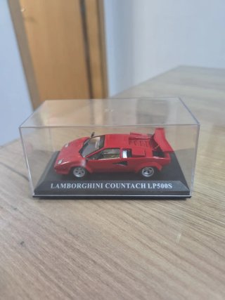 Maqueta Lamborghini Countach LP500S 1:24