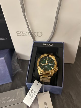 Reloj Seiko Automático Dorado y Verde
