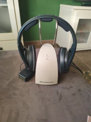 Auriculares inalámbricos Sennheiser TR120.