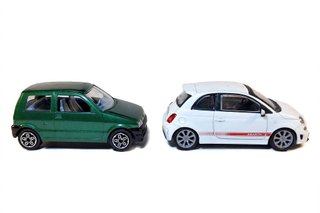 Lotto 2 Modellini Fiat Cinquecento e 500 Abarth
