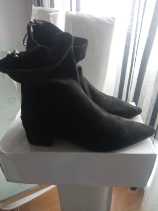 Botines Negros y marrones