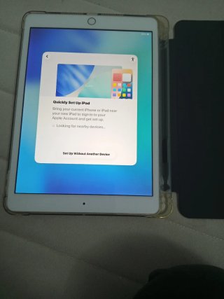 iPad 128GB