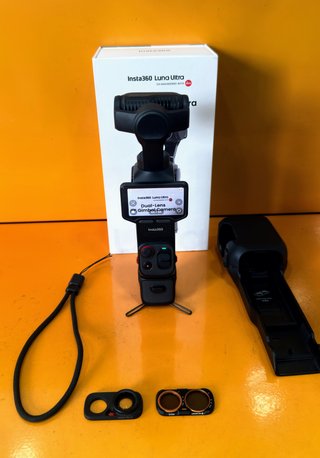 Insta360 Luna Ultra