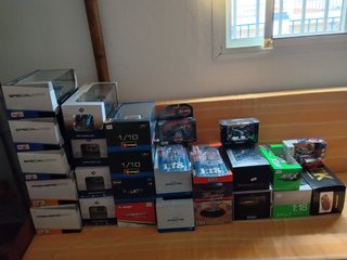 Lote 22 Coches 3 Motos y 2 figuras todo escala1:18