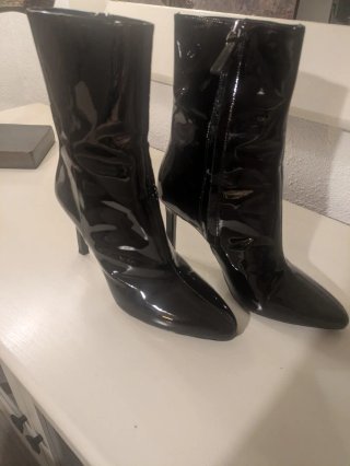 Botines Negros de Charol