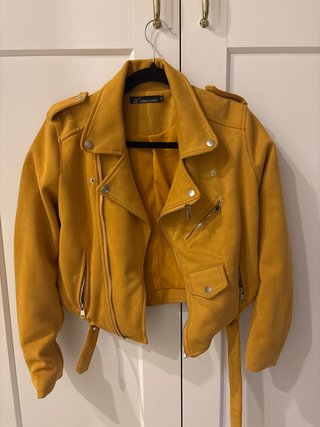 Cazadora Biker de Antelina Amarilla