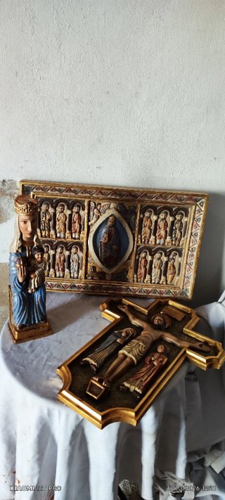 Lote de 3 Tallas de Madera Románicas polucromadas
