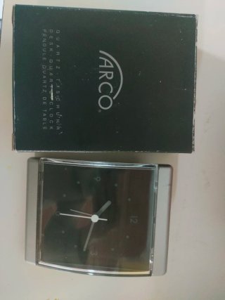 Orologio da tavolo Arco al quarzo