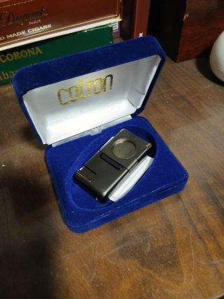 Encendedor y Cortador de Puros Colton