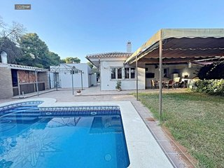 Casa pareada en alquiler en Pizarra