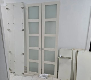 Armario Blanco con Puertas de Cristal