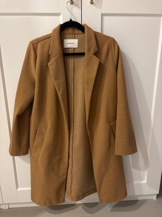 Abrigo Stradivarius Marrón Talla S