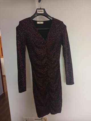 Vestido de fiesta manga larga Mango