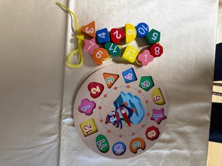 Reloj Infantil Montessori de Madera