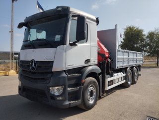 Mercedes ANTOS 26 400--CAMIONES CON GRUA