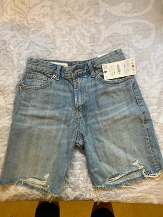 Pantalón corto vaquero Zara