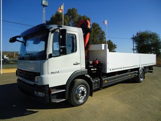 Mercedes ATEGO 1524--CAMIONES CON GRUA