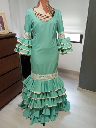 Traje de Sevillana Turquesa