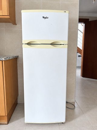 Nevera Whirlpool Blanca