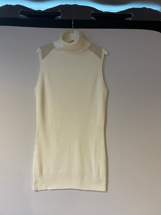 Camiseta cuello alto sin mangas Massimo Dutti