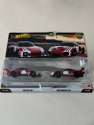 Hot Wheels Car Culture Porsche 935 Set
