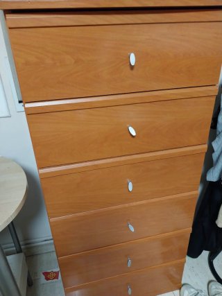 Xifonier de madera más mesitas y cabezal