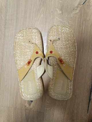 Sandalias/Chanclas Vulladi Beige