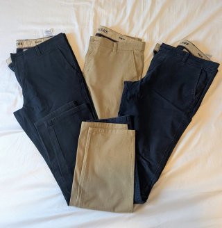 3 Pantalones Dockers Ultimate Chinos Slim Fit