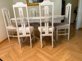 Comedor Ovalado con 6 Sillas de Madera