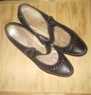 Zapatos mujer "Merceditas" HANGAR Negras 40