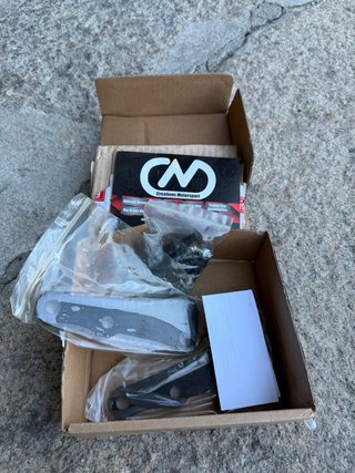 Adaptadores Frenos 4 Pistones Ford Fiesta.