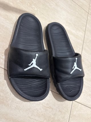 Chanclas Jordan Negras