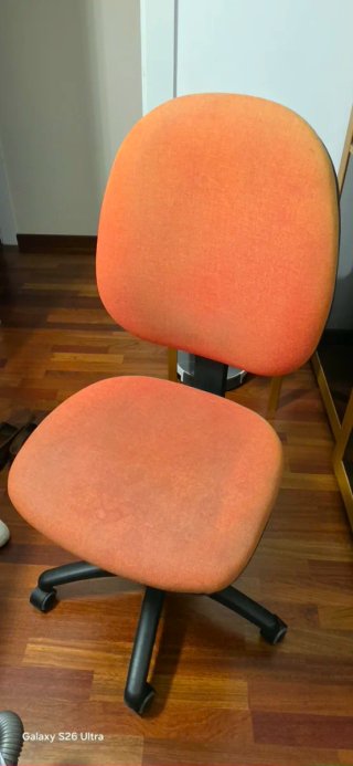 Silla de despacho naranja