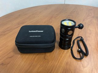 Linterna de buceo LetonPower Turbo SX