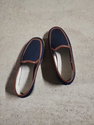 Mocasines de hombre azul marino. Número 40