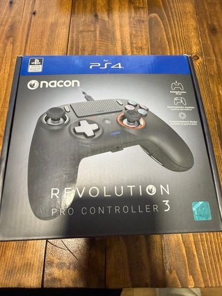 Mando Nacon Revolution Pro Controller 3