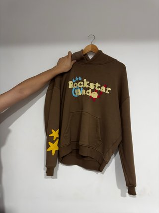 Sudadera con capucha marrón
